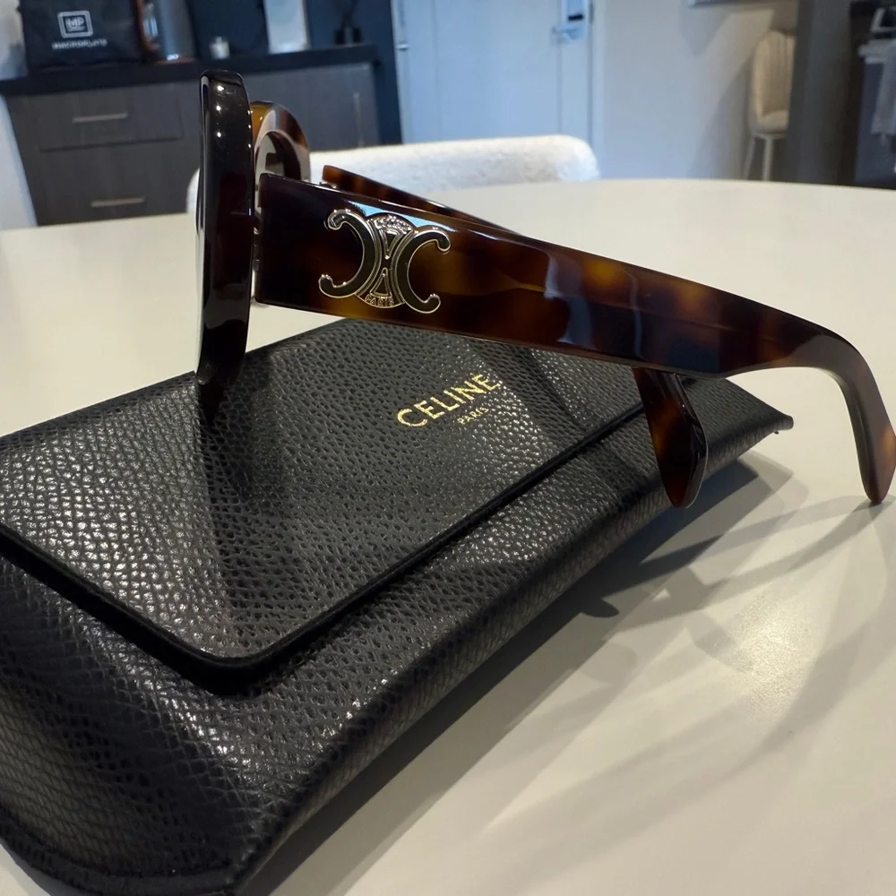 COPY - Celine Triomphe Tortoise Sunglasses - Picture 9 of 12